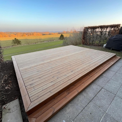 ny træterrasse med udsigt