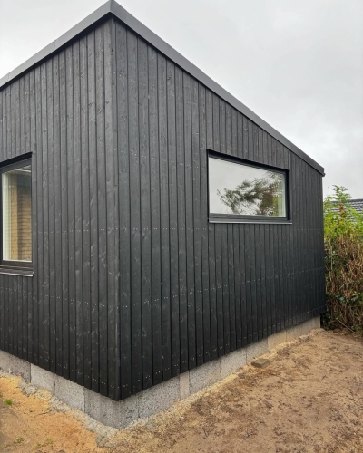 Moderne ny anneks i træ