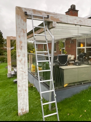 Ny træterrasse med overhæng